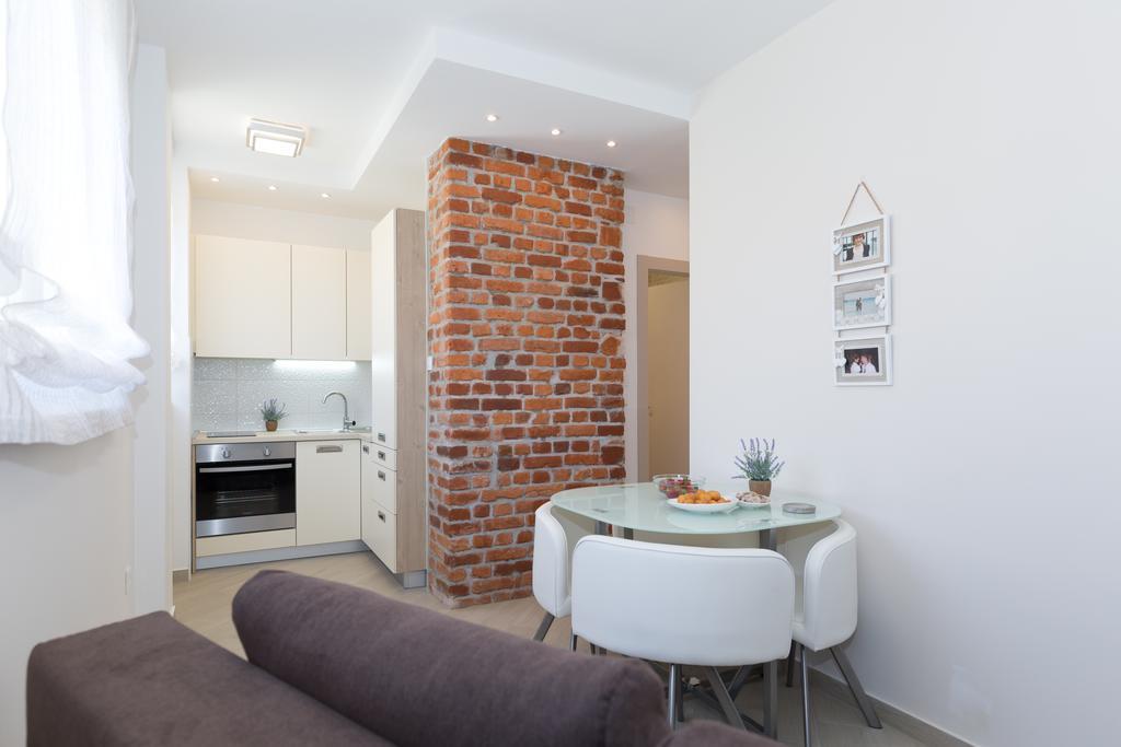 Central Boutique Apartments With Balconies, In Walking Distance To The Sea Задар Екстер'єр фото