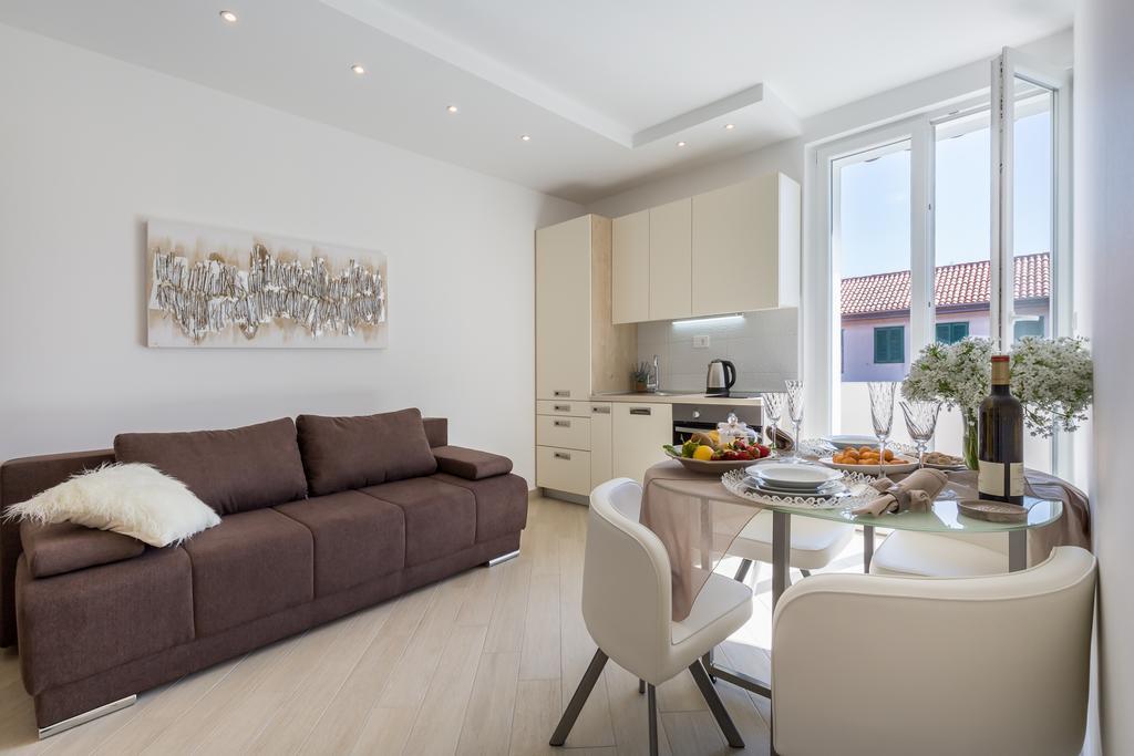 Central Boutique Apartments With Balconies, In Walking Distance To The Sea Задар Екстер'єр фото